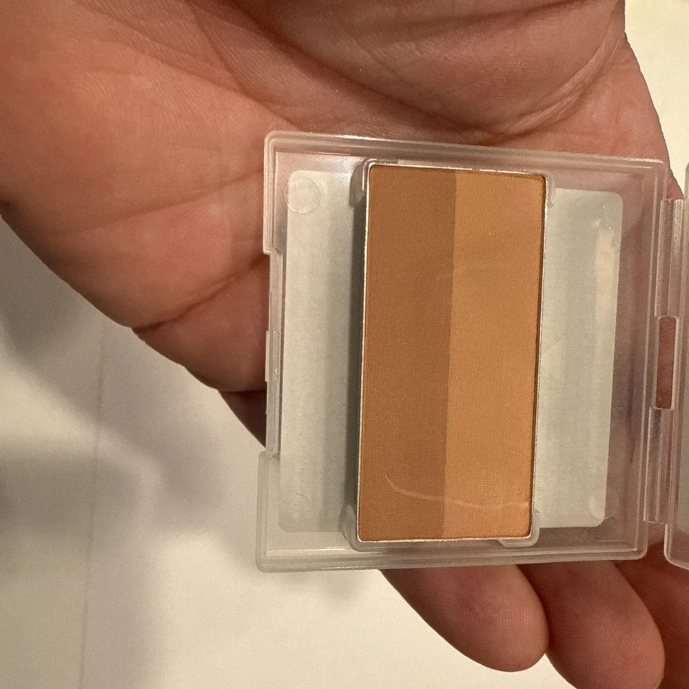 Mary Kay Mineral Bronzing Powder Sandstone .16 Oz. 016165 NEW‎ Discontinued